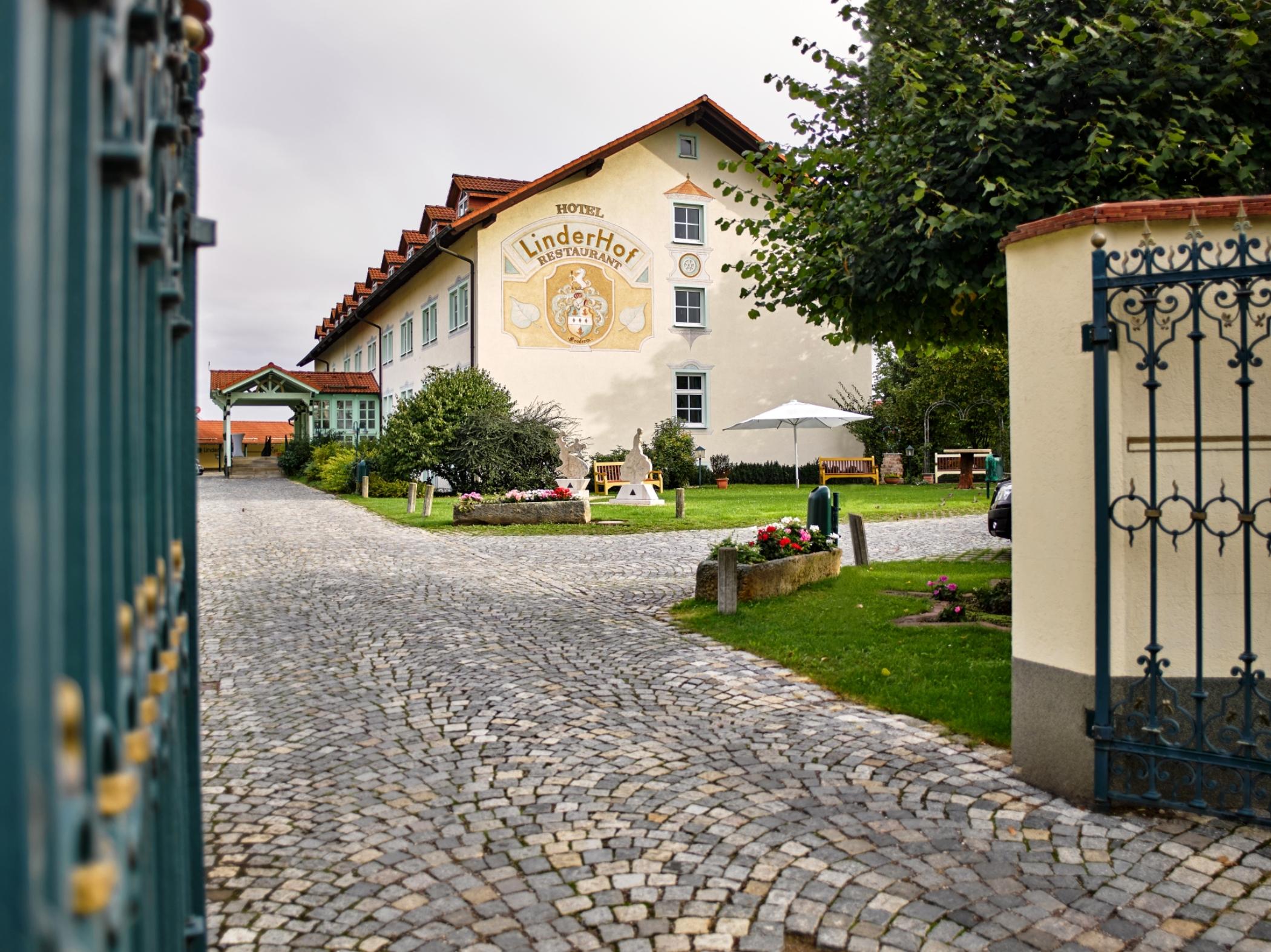 Linderhof Hotel